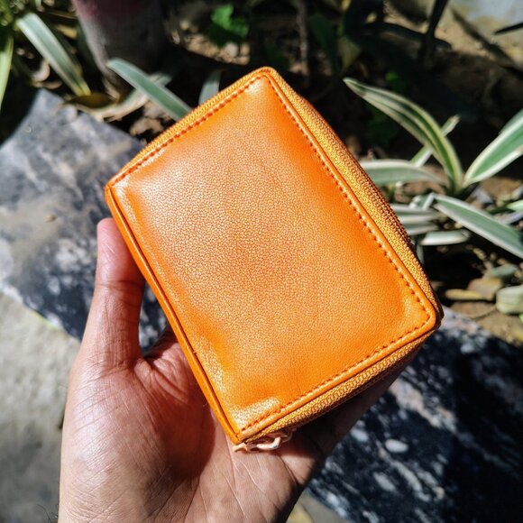 Genuine Leather Palm Wallet for Women with RFID Blocking - Picture 2 of 5